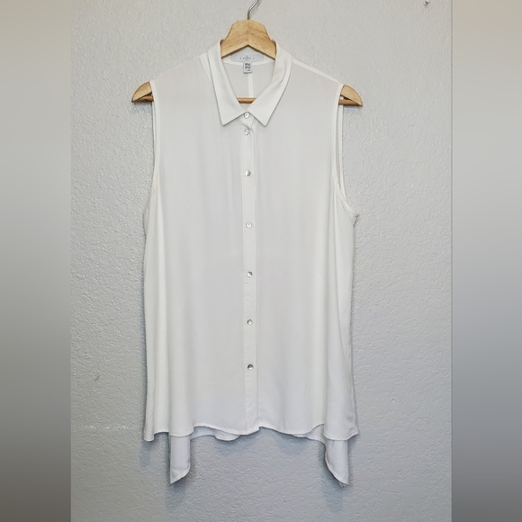 💚5/$25 Fever Sleeveless White Button-Up Shirt Flowy Blouse Large Asymmetrical - Picture 1 of 5